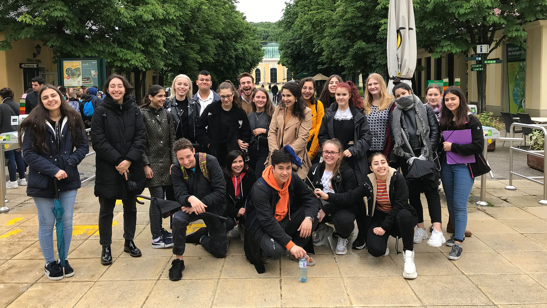 Ausflug der 1HWB in den Tiergarten Schönbrunn