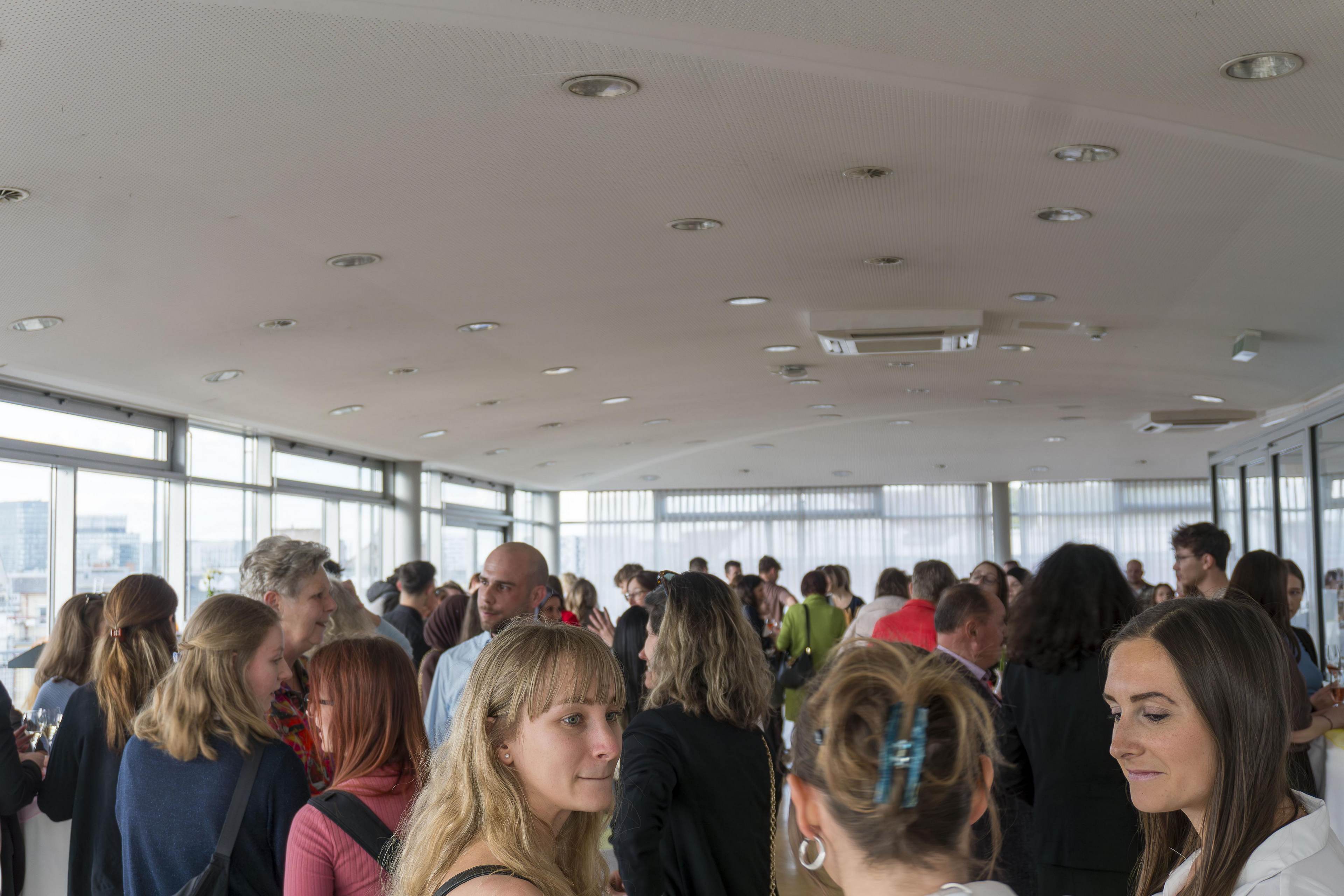 AbsolventInnen-Treffen an der HLW10 - Panorama Restaurant